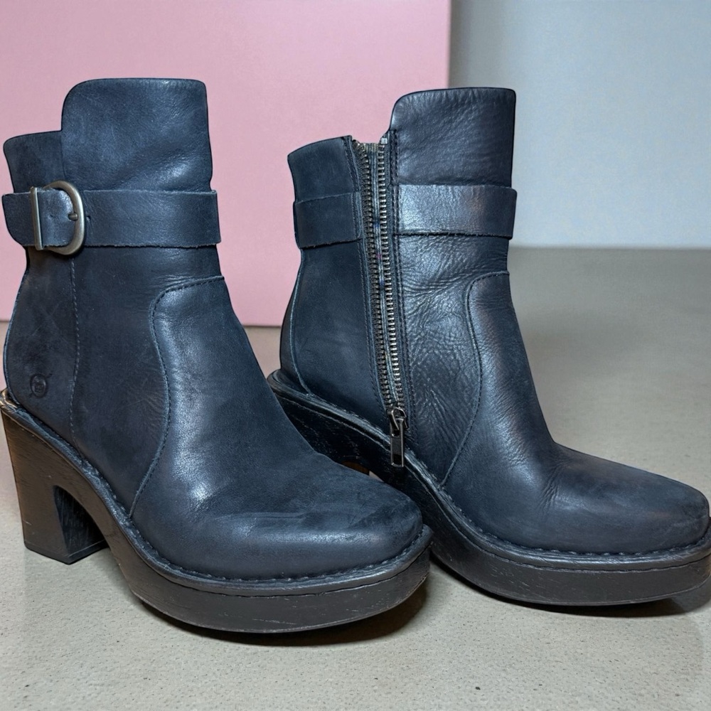 Women's Born Black‎ Leather Ankle Boots